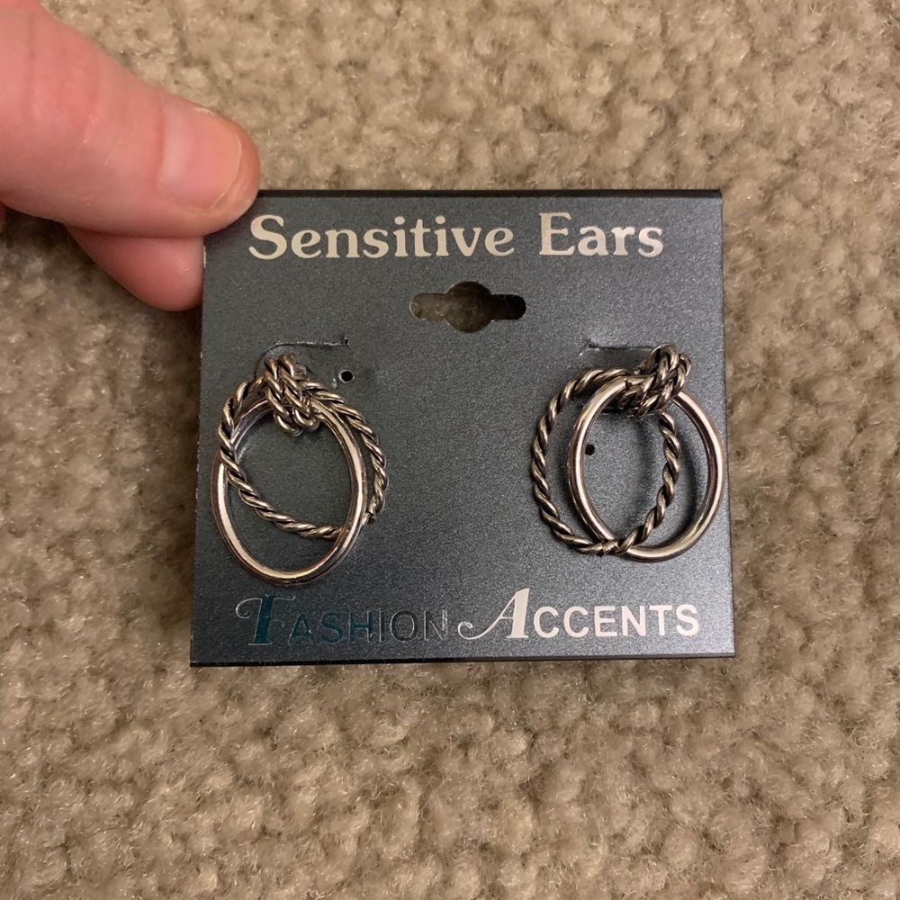 Fashion earrings